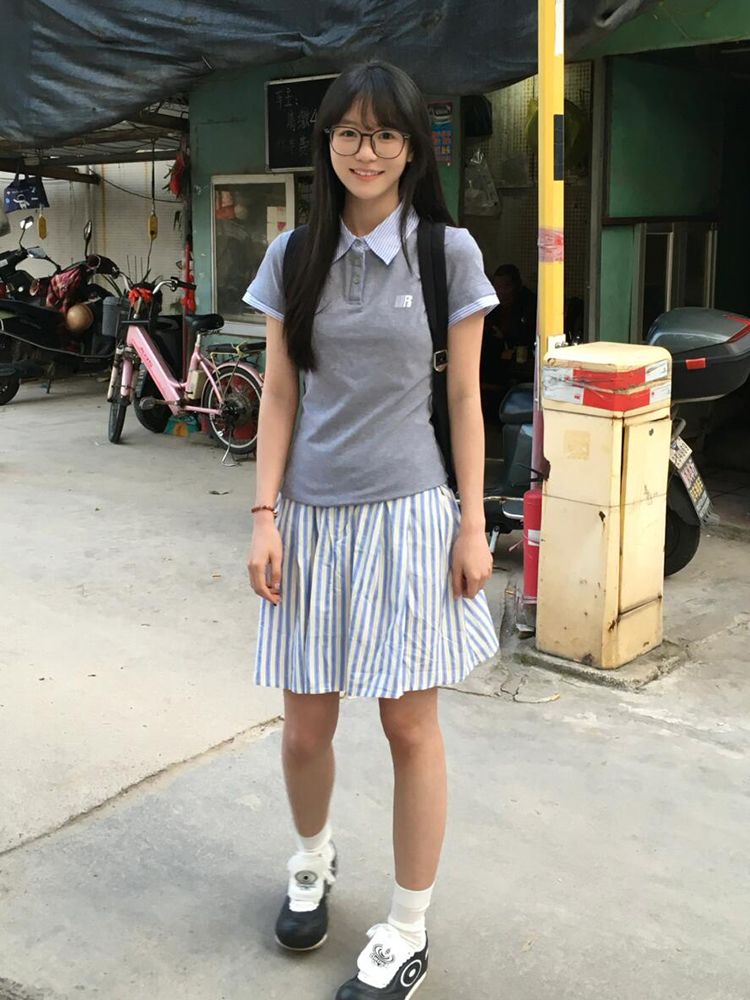 Women's Slim Fit Striped Polo Collar Short Sleeve T-Shirt, American Style Two-Piece Design, Summer Fashion Essential Women's Slim Fit Striped Polo Collar Short Sleeve T-Shirt, American Style Two-Piece Design, Summer Fashion Essential