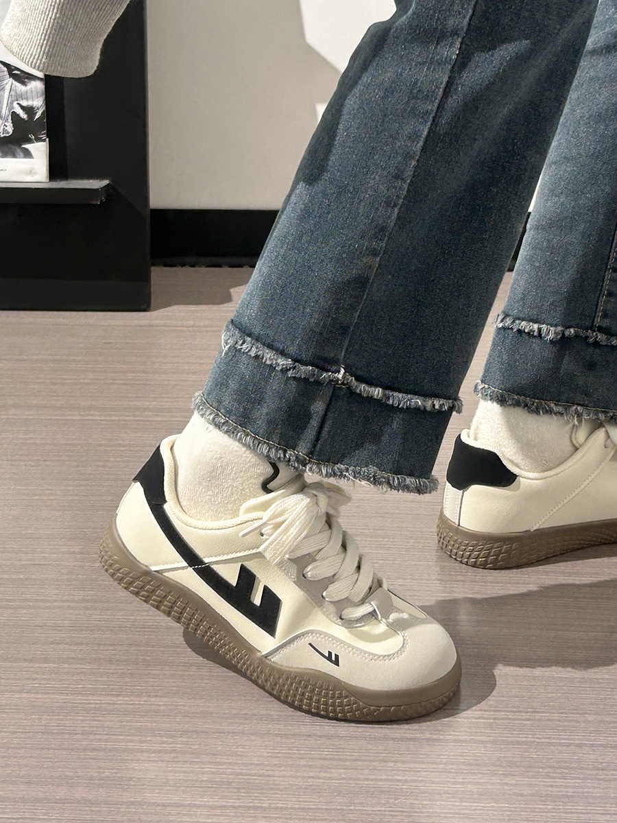 Women's Soft-Soled White Sneakers - Trendy Mesh Breathable Board Shoes for Summer 2025, Korean Style, Ins Fashion Women's Soft-Soled White Sneakers - Trendy Mesh Breathable Board Shoes for Summer 2025, Korean Style, Ins Fashion