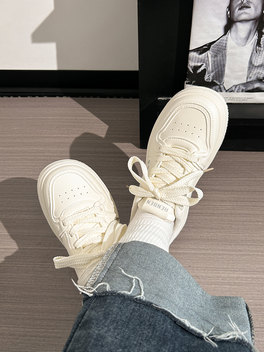 Women's Spring Thick-Soled White Sneakers, Versatile Minimalist Design, Niche Big Toe Shoes for a Trendy Look Women's Spring Thick-Soled White Sneakers, Versatile Minimalist Design, Niche Big Toe Shoes for a Trendy Look