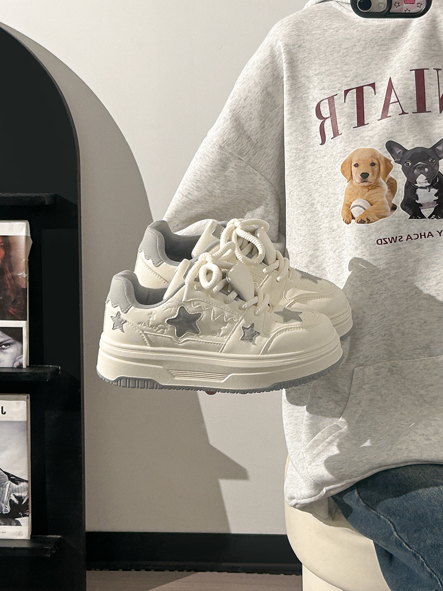 Women's Spring Thick-Soled White Sneakers, Versatile Minimalist Design, Niche Big Toe Shoes for a Trendy Look Women's Spring Thick-Soled White Sneakers, Versatile Minimalist Design, Niche Big Toe Shoes for a Trendy Look