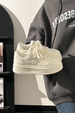 Women's Spring Thick-Soled White Sneakers, Versatile Minimalist Design, Niche Big Toe Shoes for a Trendy Look