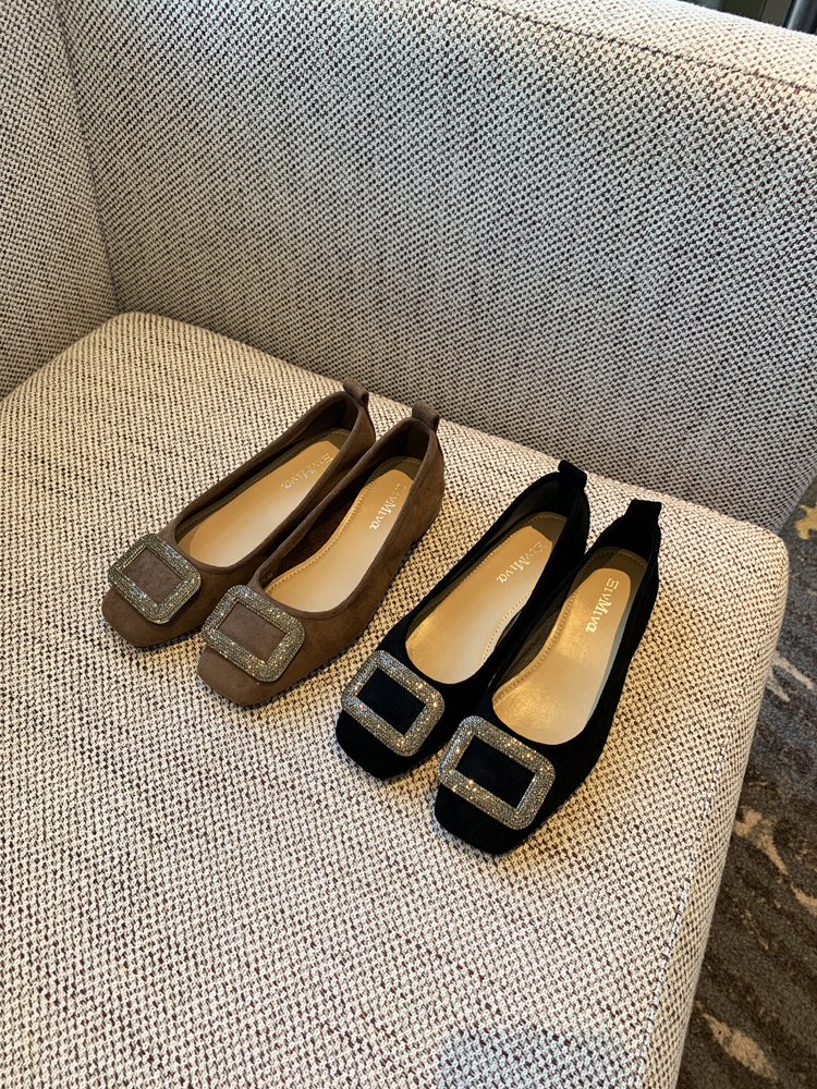 Women's Suede Flats with Rhinestone Square Buckle, Spring 2025 Style, Shallow Mouth Square Toe, Trendy Footwear Women's Suede Flats with Rhinestone Square Buckle, Spring 2025 Style, Shallow Mouth Square Toe, Trendy Footwear