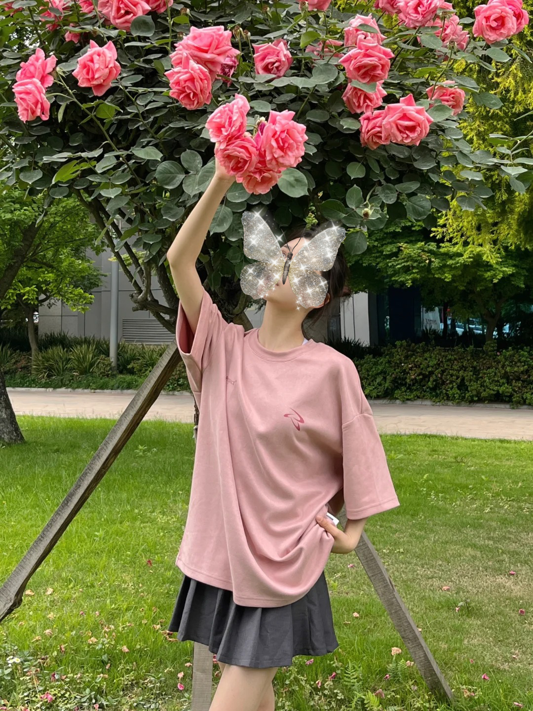 Women's Suede Short-Sleeve T-shirt - American High Street Style, Summer 90s Inspired, Casual Couple's Heavyweight Tee Women's Suede Short-Sleeve T-shirt - American High Street Style, Summer 90s Inspired, Casual Couple's Heavyweight Tee