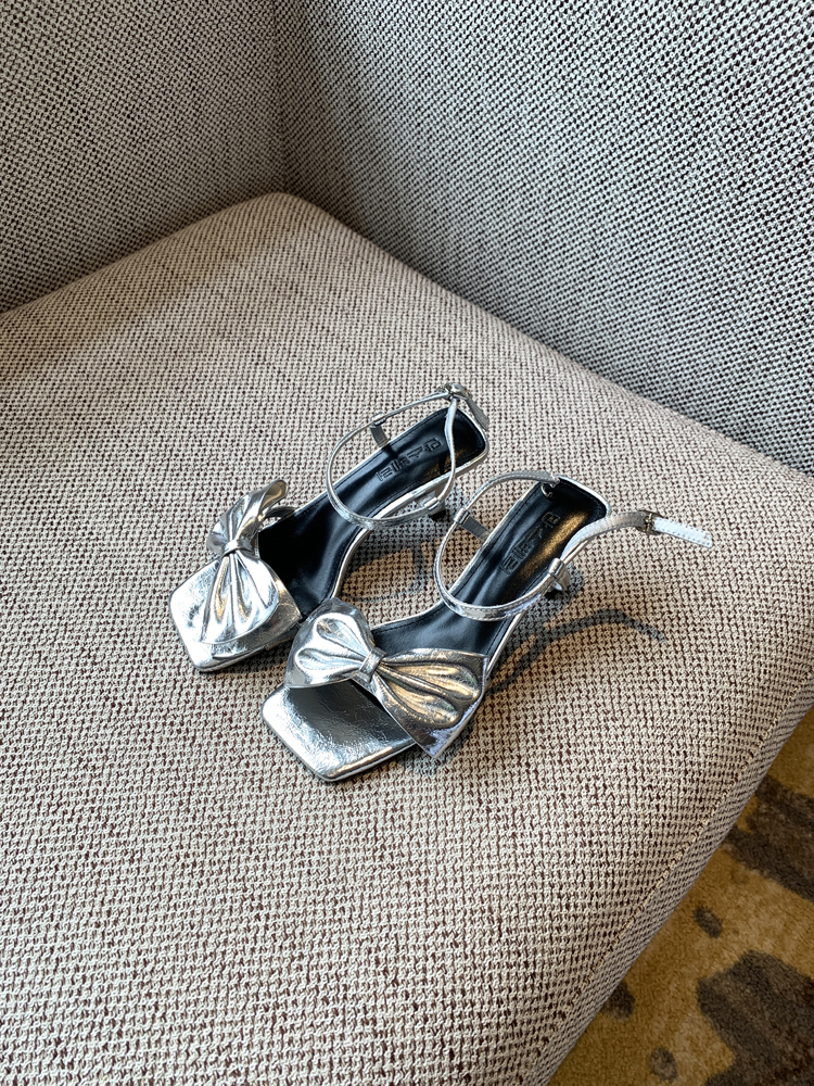 Women's Summer 2025 One-Strap High-Heeled Sandals with Bow - Sweet Outdoor Style for Skirts and Dresses Women's Summer 2025 One-Strap High-Heeled Sandals with Bow - Sweet Outdoor Style for Skirts and Dresses