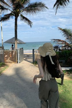 Women's Summer Beach Sunshade Woven Fisherman Hat with Ties - Stylish South France Holiday Accessory