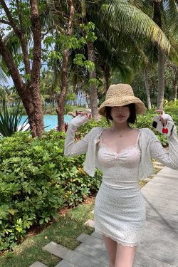 Women's Summer Beach Sunshade Woven Fisherman Hat with Ties - Stylish South France Holiday Accessory