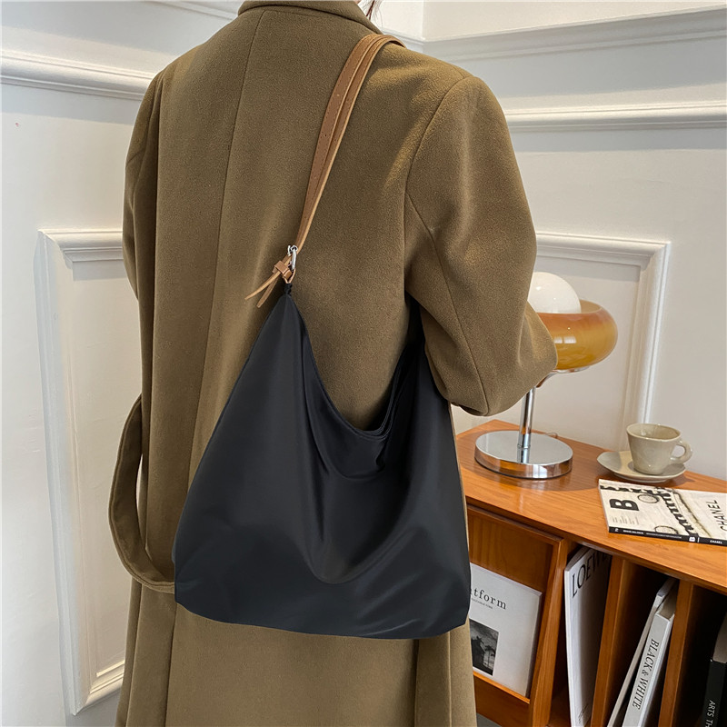 Women's Summer Canvas College Bag - Petite Korean Style Niche Design for Carrying Books - 2025 Trendy Small Tote Women's Summer Canvas College Bag - Petite Korean Style Niche Design for Carrying Books - 2025 Trendy Small Tote