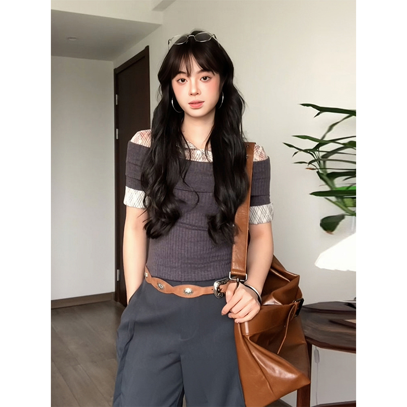 Women's Summer Fake Two-Piece Layered Short Sleeve Shirt, Spliced Knitted College Style, Slim Fit Flattering Top Women's Summer Fake Two-Piece Layered Short Sleeve Shirt, Spliced Knitted College Style, Slim Fit Flattering Top