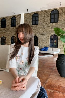 Women's Summer Loose Round Neck T-Shirt with Simple Embroidery Print - Trendy Short Sleeve Casual Top