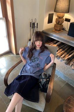 Women's Summer Loose Slim Fit Short Sleeve T-shirt with Original Letter Print and Chain Embroidery - Pure Cotton Casual Top