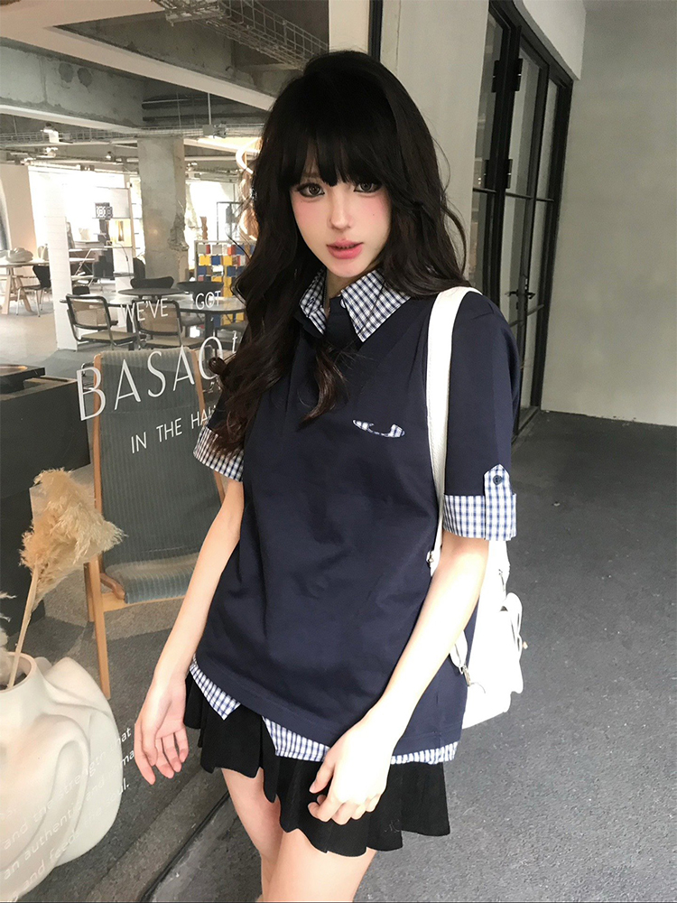 Women's Summer Retro Short-Sleeve Polo Shirt, MIU-Style Plaid Splicing Faux Two-Piece T-Shirt, Slim Fit, Trendy 90s Inspired Top Women's Summer Retro Short-Sleeve Polo Shirt, MIU-Style Plaid Splicing Faux Two-Piece T-Shirt, Slim Fit, Trendy 90s Inspired Top