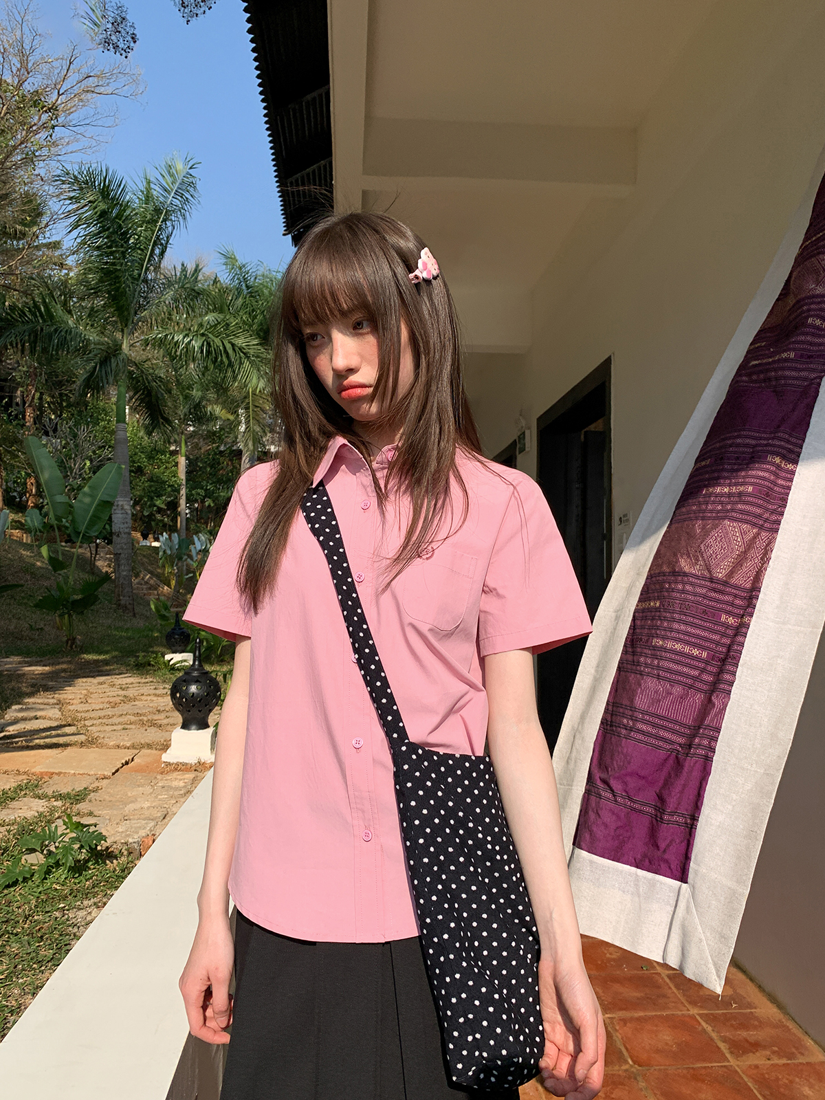 Women's Summer Short-Sleeve Shirt with Small Embroidery, Loose Fit, Slimming Design, High-End Casual Style Women's Summer Short-Sleeve Shirt with Small Embroidery, Loose Fit, Slimming Design, High-End Casual Style