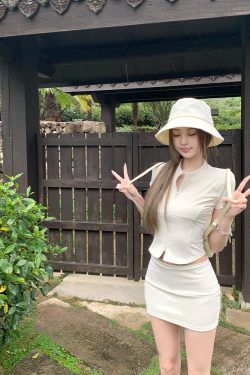 Women's Summer Short Sleeve Sun Protection Top and Bodycon Skirt Two-Piece Set - Stylish Y2K Fashion for Warm Weather