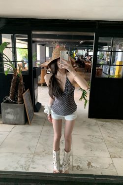 Women's Summer Vintage Polka Dot V-Neck Chiffon Halter Top - Retro Style, Cute Polka Dot Design, Perfect for 90s Inspired Fashion