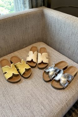 Women's Thick-Soled One-Word Slide Sandals - Casual Outdoor Flip-Flops for Summer 2025, Simple & Versatile Trendy Footwear