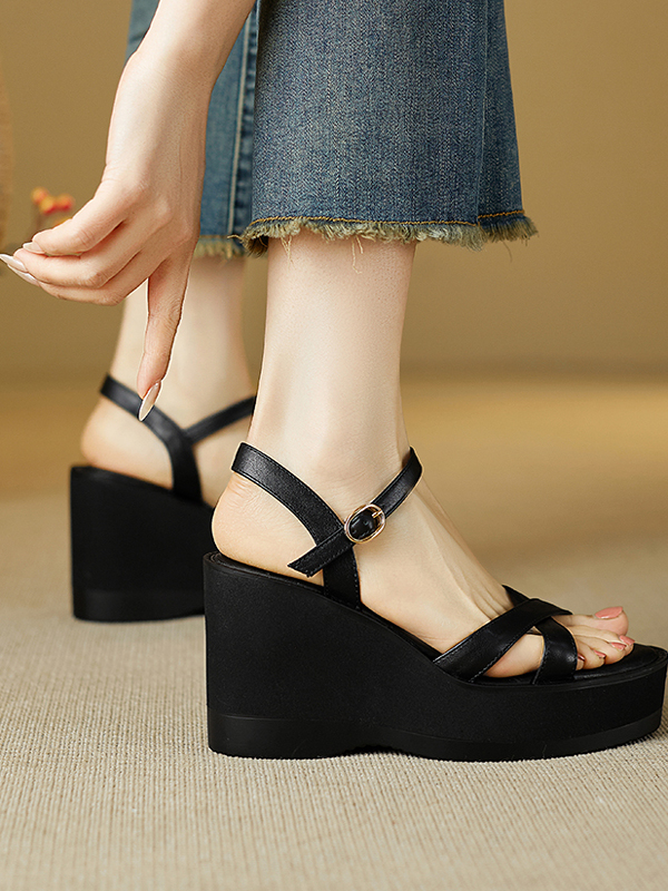 Women's Thick-Soled Wedge Open-Toe Sandals - 2025 Summer Waterproof High Heels in Cowhide - Stylish and Comfortable Footwear Women's Thick-Soled Wedge Open-Toe Sandals - 2025 Summer Waterproof High Heels in Cowhide - Stylish and Comfortable Footwear