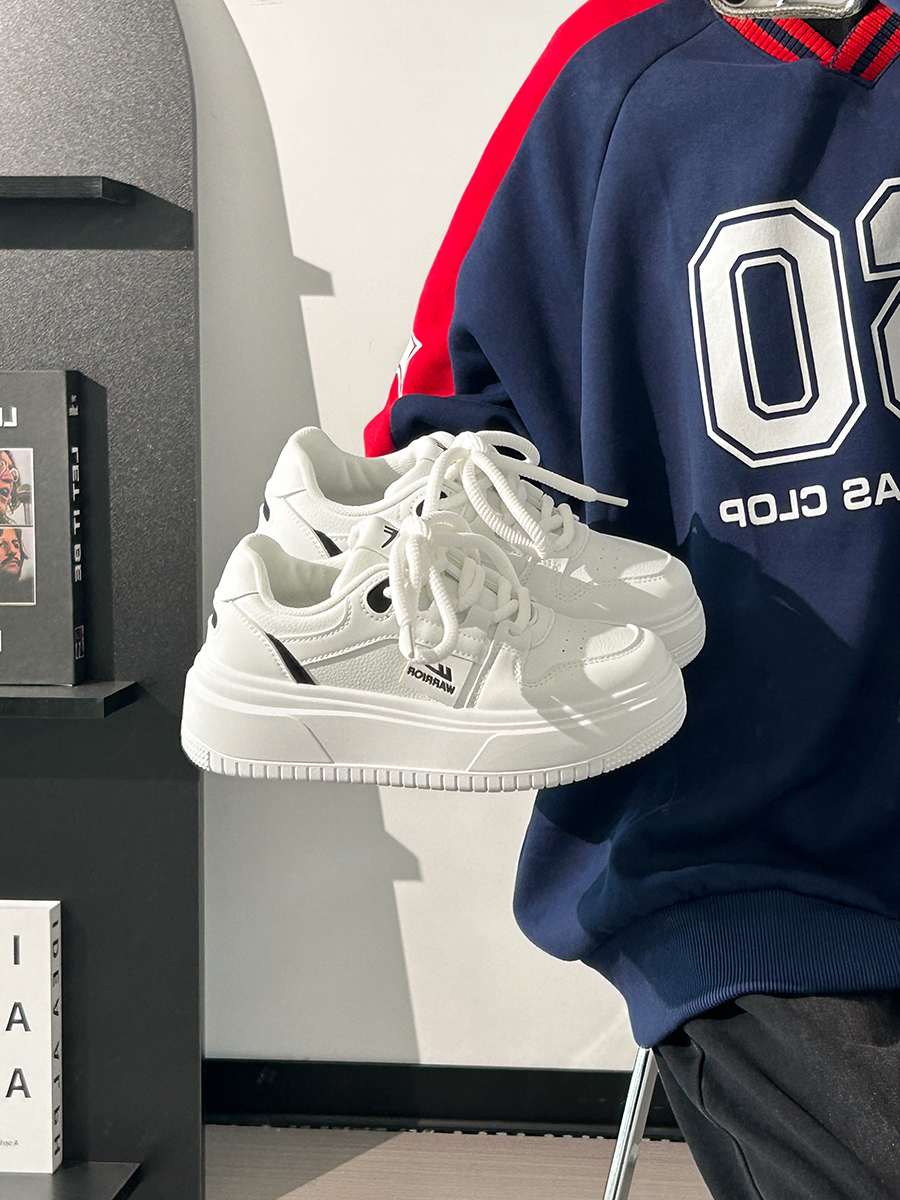 Women's Thick-Soled White Shoes, Breathable Retro Korean Style Big Toe Design, Height-Increasing Versatile Bread Shoes Women's Thick-Soled White Shoes, Breathable Retro Korean Style Big Toe Design, Height-Increasing Versatile Bread Shoes