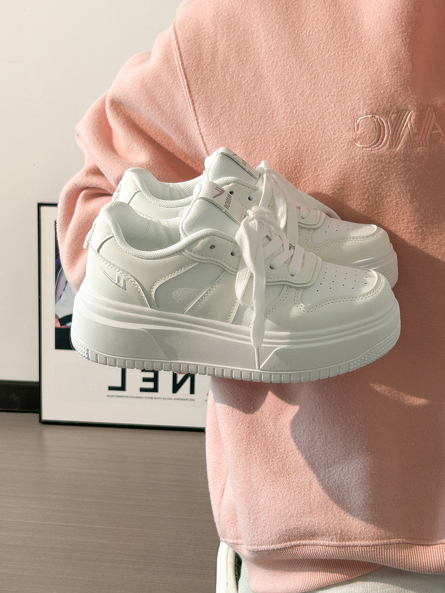 Women's Thick-Soled White Shoes, Breathable Retro Korean Style Big Toe Design, Height-Increasing Versatile Bread Shoes Women's Thick-Soled White Shoes, Breathable Retro Korean Style Big Toe Design, Height-Increasing Versatile Bread Shoes