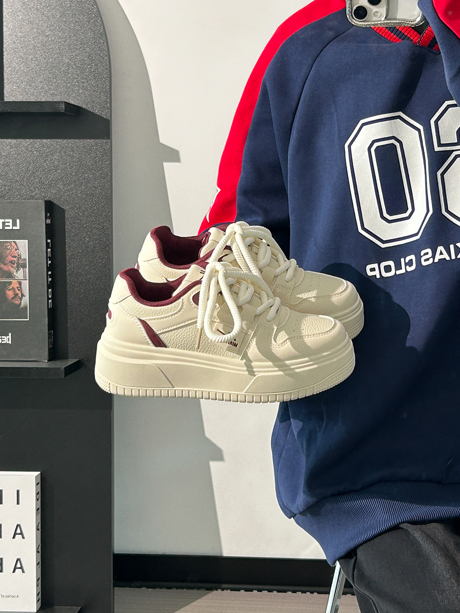 Women's Thick-Soled White Shoes, Breathable Retro Korean Style Big Toe Design, Height-Increasing Versatile Bread Shoes Women's Thick-Soled White Shoes, Breathable Retro Korean Style Big Toe Design, Height-Increasing Versatile Bread Shoes