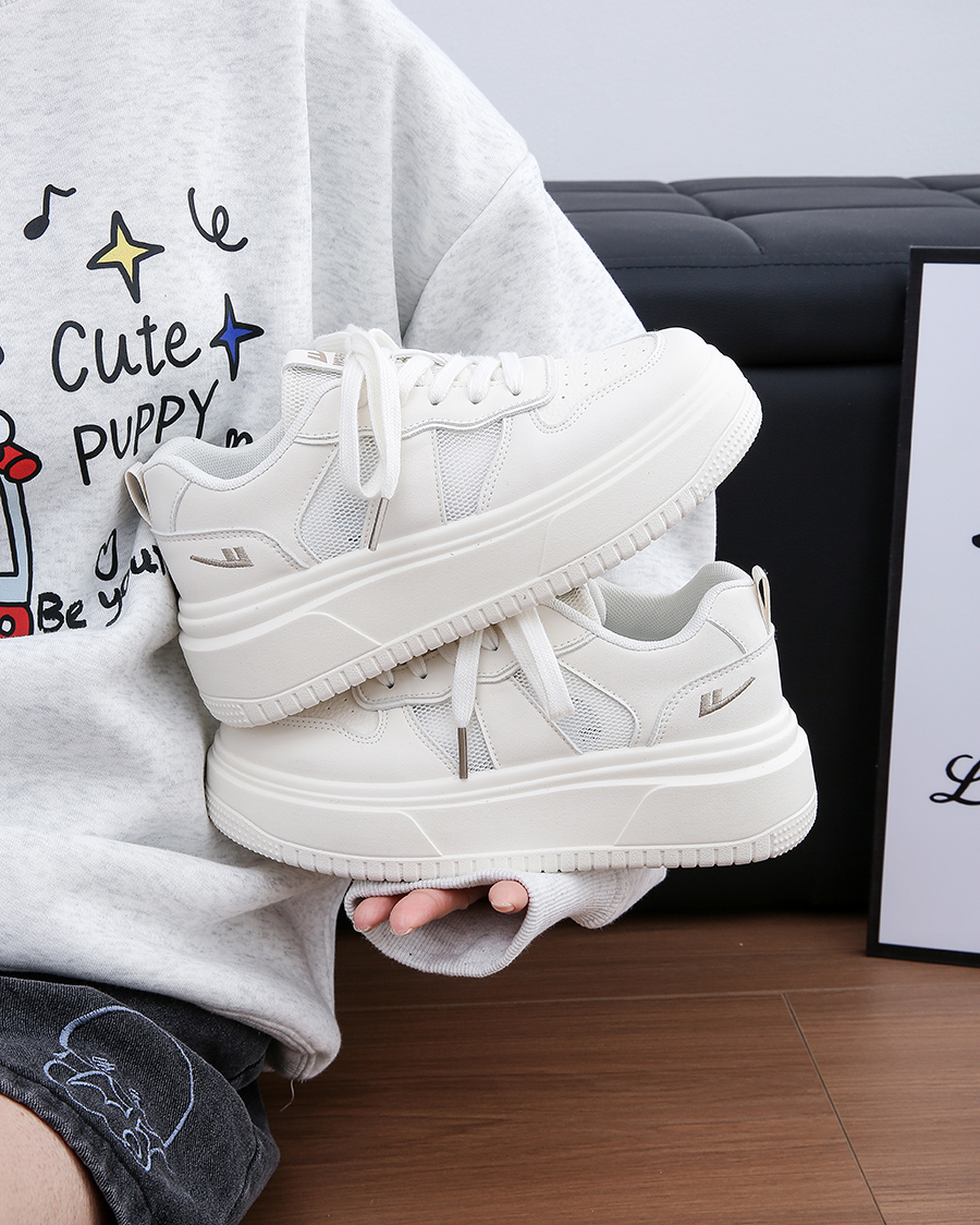 Women's Thick-Soled White Shoes, Breathable Retro Korean Style Big Toe Design, Height-Increasing Versatile Bread Shoes Women's Thick-Soled White Shoes, Breathable Retro Korean Style Big Toe Design, Height-Increasing Versatile Bread Shoes