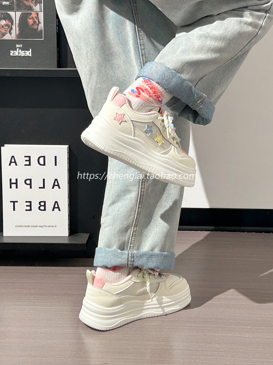 Women's Trendy Thick-Soled White Sneakers for Summer - Breathable Big Toe Shoes for Casual Style Women's Trendy Thick-Soled White Sneakers for Summer - Breathable Big Toe Shoes for Casual Style