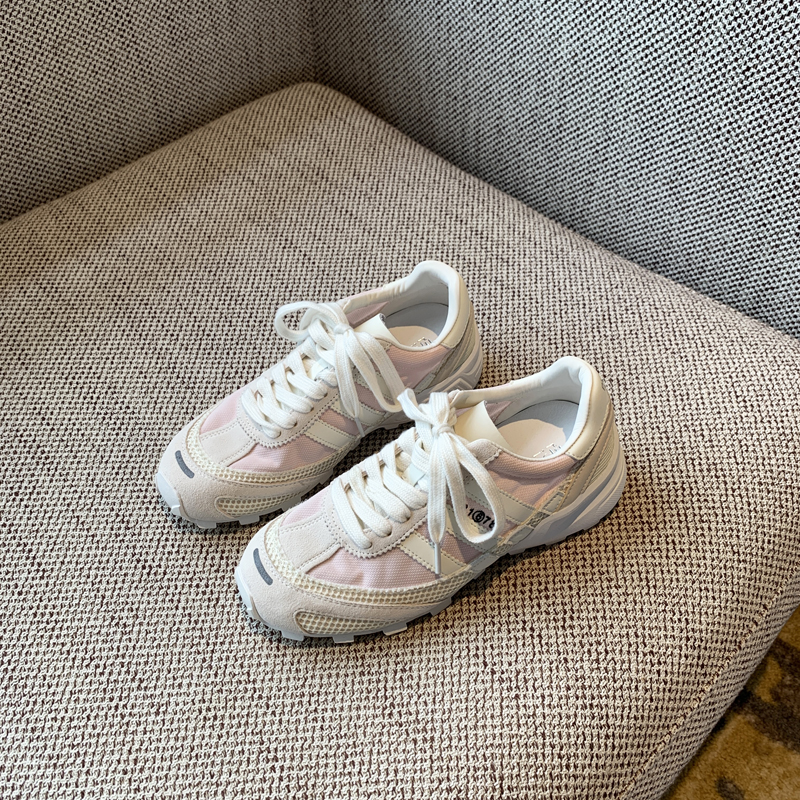 Women's Ultra-Light Breathable White Sneakers 2025 – Summer Mesh Casual Jogging Shoes with Thick Sole for Comfort and Style Women's Ultra-Light Breathable White Sneakers 2025 – Summer Mesh Casual Jogging Shoes with Thick Sole for Comfort and Style