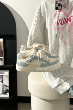 Women’s Versatile Little White Canvas Sneakers - Breathable Soft Sole Summer Shoes - Trendy Casual Footwear for Everyday Style