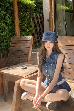 Women's Vintage Ripped Denim Jumpsuit - Summer Stylish Slimming Cool Sister Look, 90s Inspired Fashion