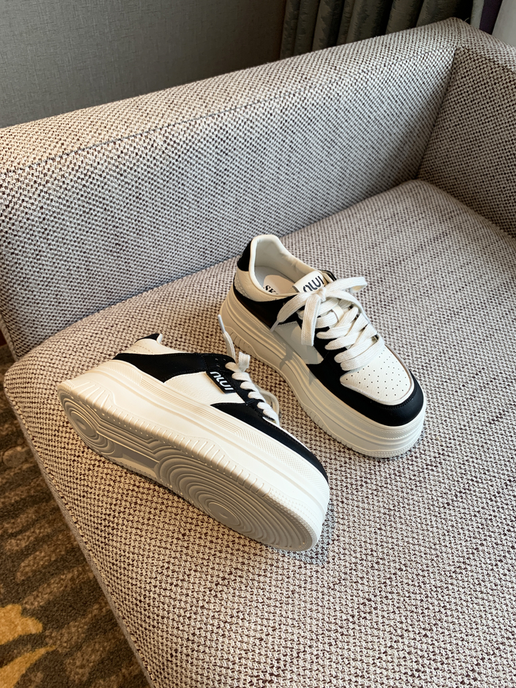 Women's White Height-Increasing Sneakers 2025 - Versatile Thick-Soled Casual Sports Shoes for Students Women's White Height-Increasing Sneakers 2025 - Versatile Thick-Soled Casual Sports Shoes for Students