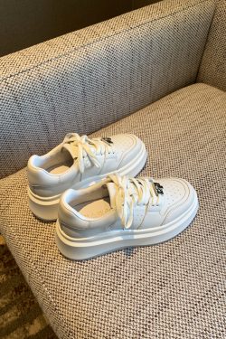 Women's White Lace-Up Sneakers with Thick Sole and Metal Buckle - Versatile Breathable Casual Sports Shoes for Autumn Fashion