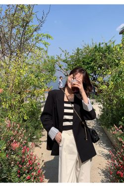 Women's Wrinkle-Free Blazer Jacket for Spring & Autumn 2025, High-End Niche Design, Small Size, Chic Lightweight Blazer