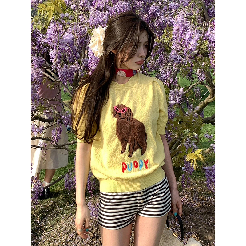 Women's Y2K Cropped Yellow Knitted Top with Dog Embroidery - Short Sleeve Round Neck Fun Summer Style Women's Y2K Cropped Yellow Knitted Top with Dog Embroidery - Short Sleeve Round Neck Fun Summer Style