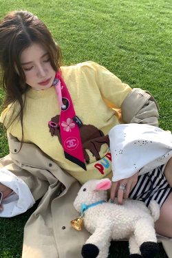 Women's Y2K Cropped Yellow Knitted Top with Dog Embroidery - Short Sleeve Round Neck Fun Summer Style