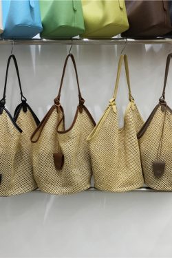 Woven Straw Tote Bag for Summer 2025 - Large Capacity Casual Shoulder Bag for Vacation and Everyday Use