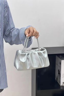 Wrinkled Cloud Bag for Women - 2023 Summer Niche Design, Trendy Crossbody Handbag with Chain, Versatile Fashion Accessory