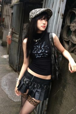 Y2K American-Style Half-High Collar Sleeveless T-Shirt Vest for Women - Trendy Slim-Fit Summer Top