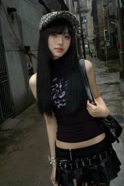 Y2K American-Style Half-High Collar Sleeveless T-Shirt Vest for Women - Trendy Slim-Fit Summer Top