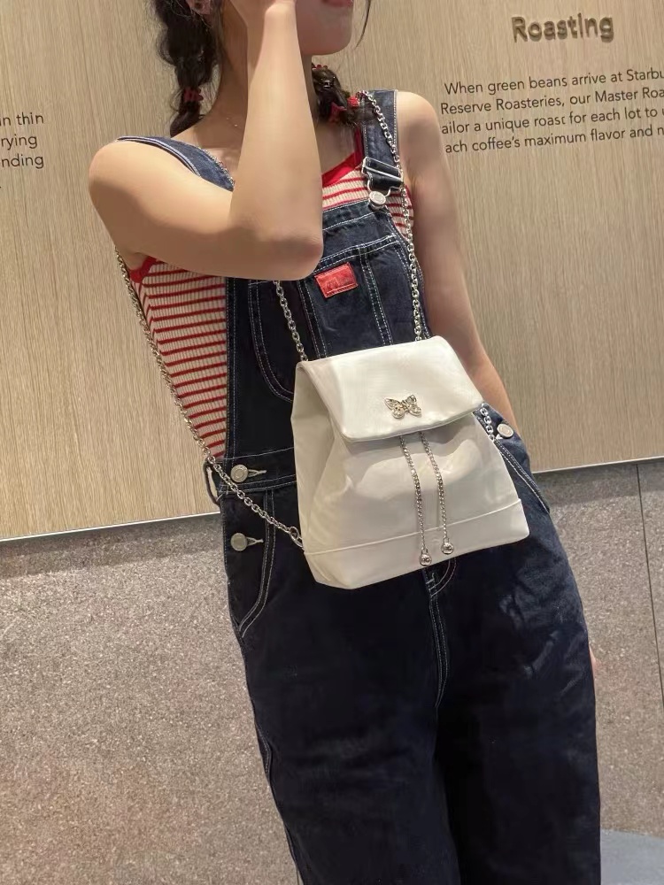 Y2K Butterfly Chain Backpack for Women - High-End Silver Small Bag, Sweet Cool Hot Girl Style, 2025 Trend Y2K Butterfly Chain Backpack for Women - High-End Silver Small Bag, Sweet Cool Hot Girl Style, 2025 Trend