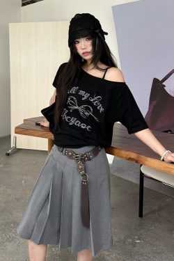 Y2K Off-Shoulder Bow Print T-Shirt - Short Sleeve, Loose Fit, Slimming Summer Top for Spicy Girls, Niche Style