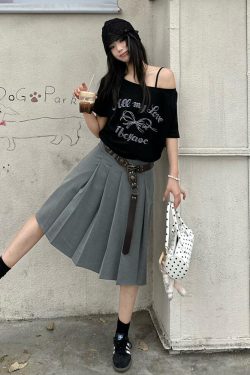 Y2K Off-Shoulder Bow Print T-Shirt - Short Sleeve, Loose Fit, Slimming Summer Top for Spicy Girls, Niche Style