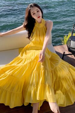 Yellow Backless Beach Vacation Dress, Slimming Long Skirt, French Design, Perfect for Sanya Travel and Summer Getaways