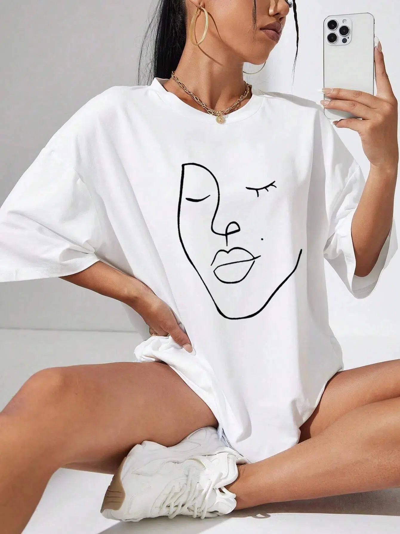 Style Core Aesthetics, New Style Trends - Abstract Woman Face Tee Style Core Aesthetics, New Style Trends - Abstract Woman Face Tee