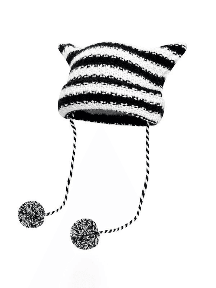 Style Core Aesthetics, New Style Trends - Bonnet Tricoté Rayé Détail Corne Style Core Aesthetics, New Style Trends - Bonnet Tricoté Rayé Détail Corne