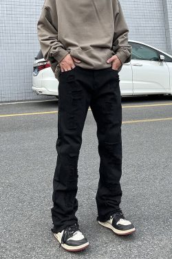 Style Core Aesthetics, New Style Trends - 'Broken' Jeans