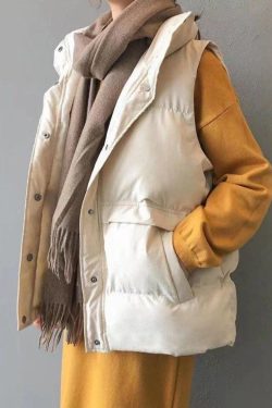 Style Core Aesthetics, New Style Trends - Buttoned Sleeveless Padded Down Jacket