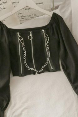 Style Core Aesthetics, New Style Trends - Chain Detailed Square Neck Crop Top