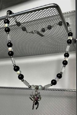 Style Core Aesthetics, New Style Trends - Collier de perles pendentif araignée