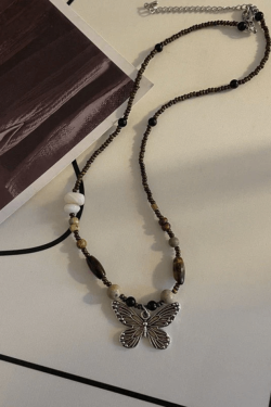 Style Core Aesthetics, New Style Trends - Collier papillon en pierre de perles vintage