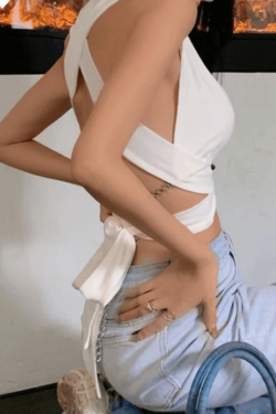 Style Core Aesthetics, New Style Trends - Cross Over Backless Cropped Tank Top