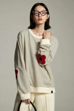 Style Core Aesthetics, New Style Trends - Daisy Embroidered Striped Sweatshirt